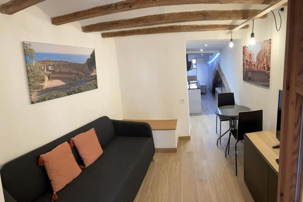 Casa Ferrers Piso 1. Loft En El Centro Apartment Tarragona Luaran gambar